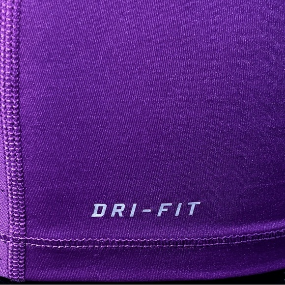 Nike Hyper Cool Size M Training Purple Mesh Back Women’s Athletic Shirt running - Picture 6 of 7